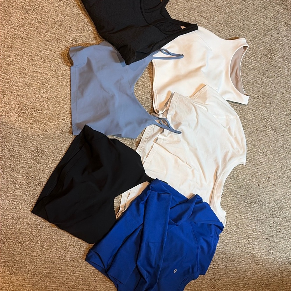 Pack of lululemon tops + tanks all size 4